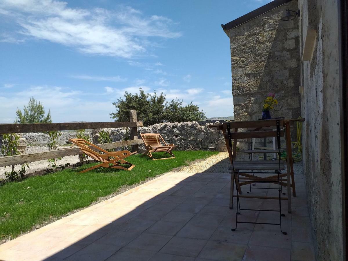 Gibbesi Country Farm Piccolo Cottage Naro Экстерьер фото